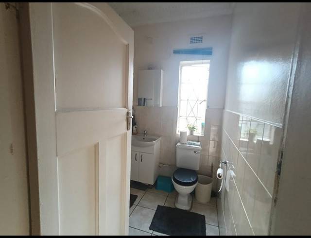 4 BEDROOM HOUSE FOR SALE IN SELECTION PARK